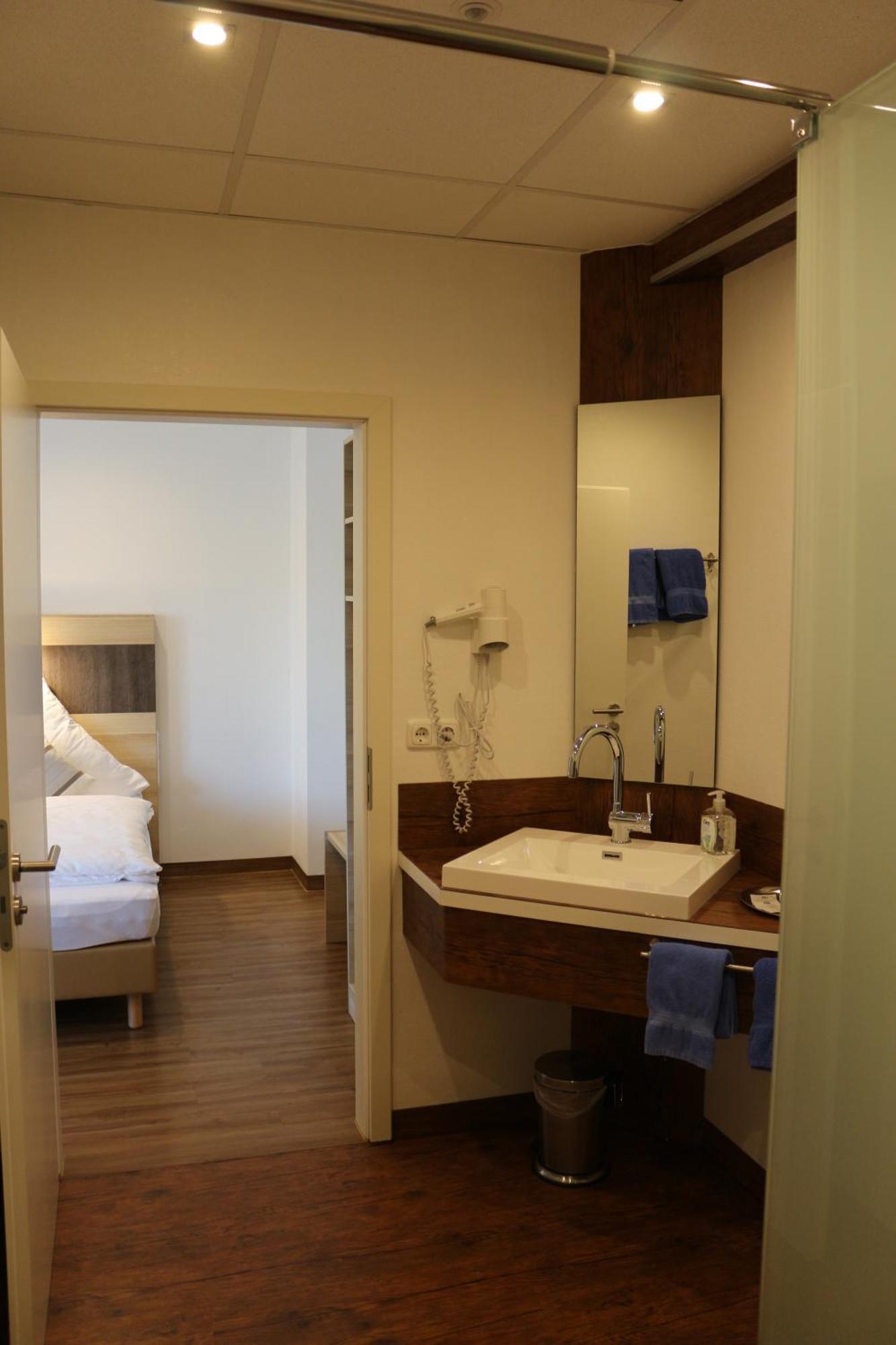 Hotel Baldus Делменхорст Стая снимка
